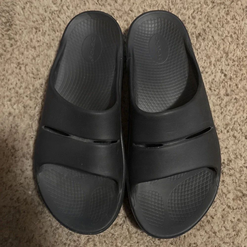 OOFOS OOahh Mens 12 Black US Recovery Lightweight Sport Slides Sandals Women 14